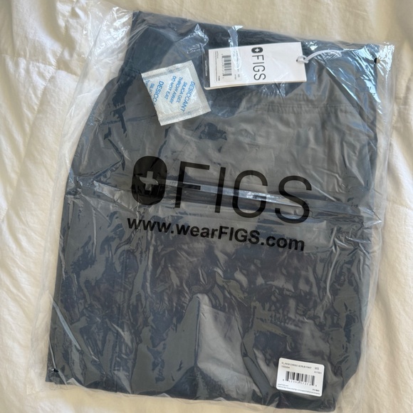 Men's Figs Axim Cargo Scrub Pants - Dark Harbour  (Grey / Blue) - Picture 2 of 5